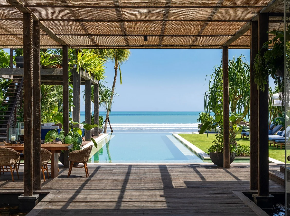 6-Bedroom Beachfront Villa in Seminyak – Private Spa, 27m Pool & Full Staff — image 14