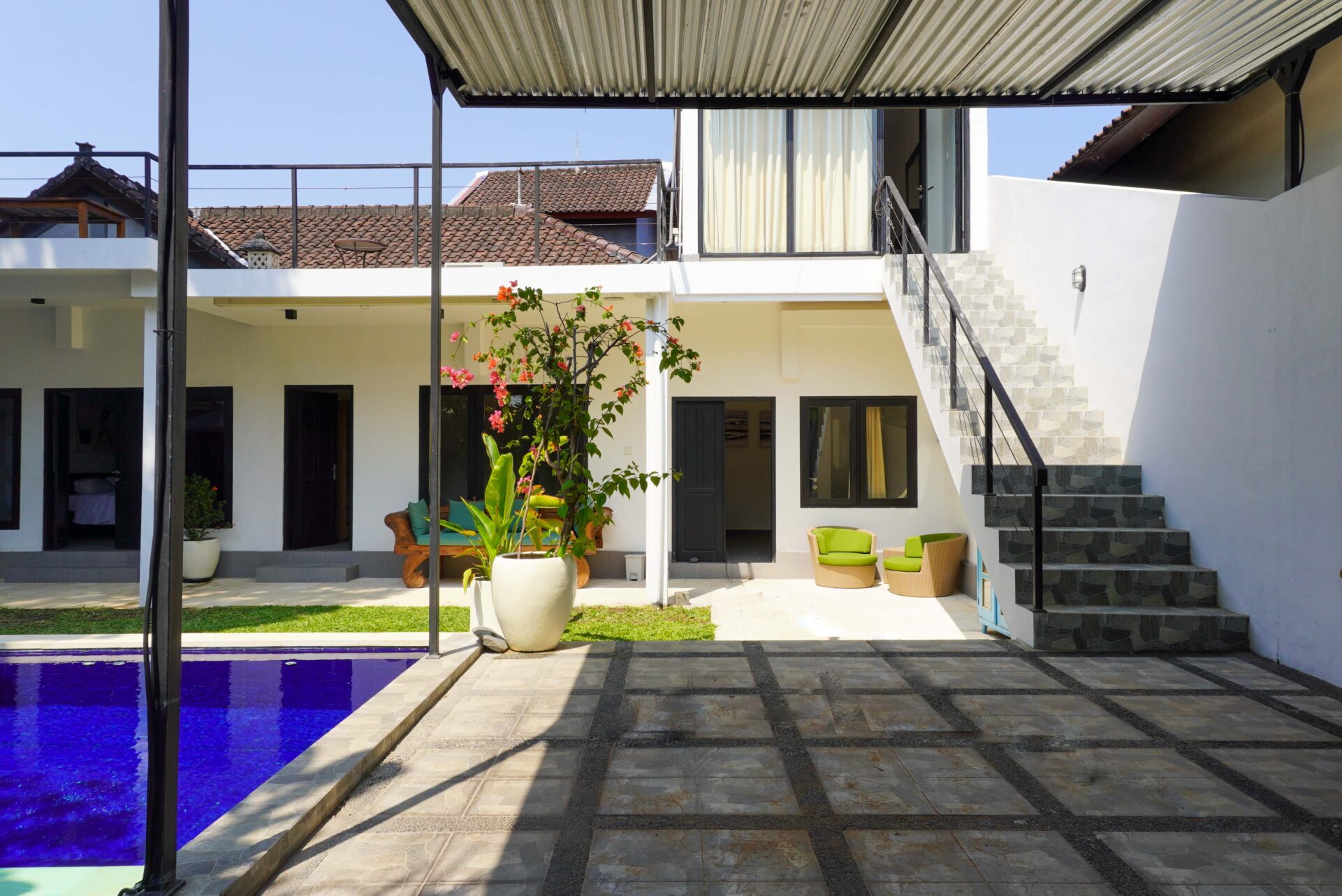 Spacious 6 Bedroom Family Villa with Private Pool for Yearly Rent in Umalas — image 8