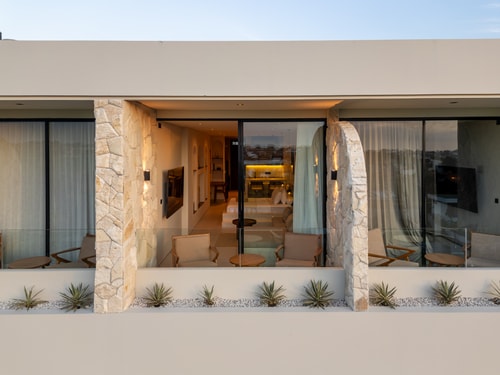 Studio 1BR Canggu | Scenic Rice Field Views & Pool - Canggu, Bali — image 18