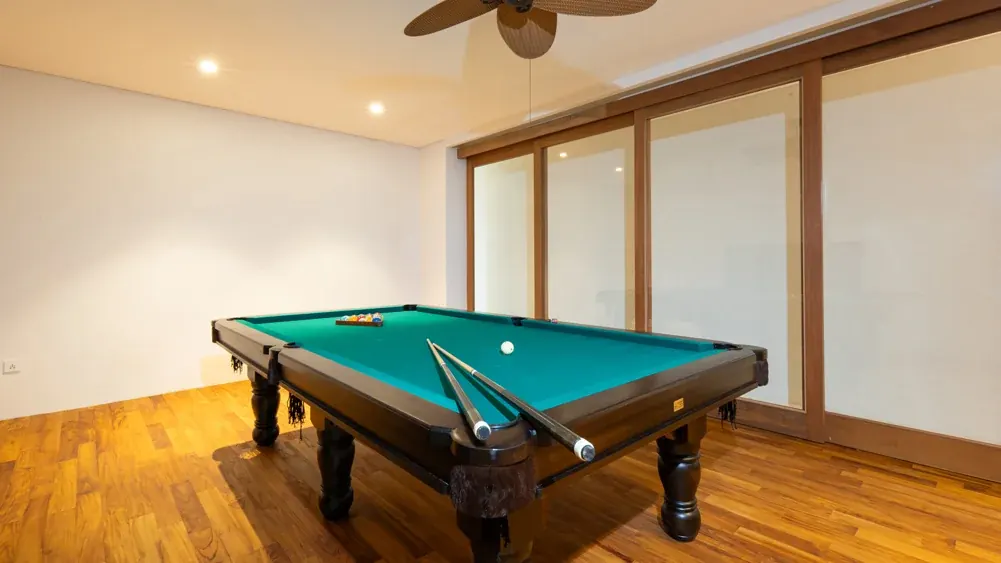 4 BR Contemporary Rooftop Villa Sanur — 4BR Villa Rental in Sanur — image 11