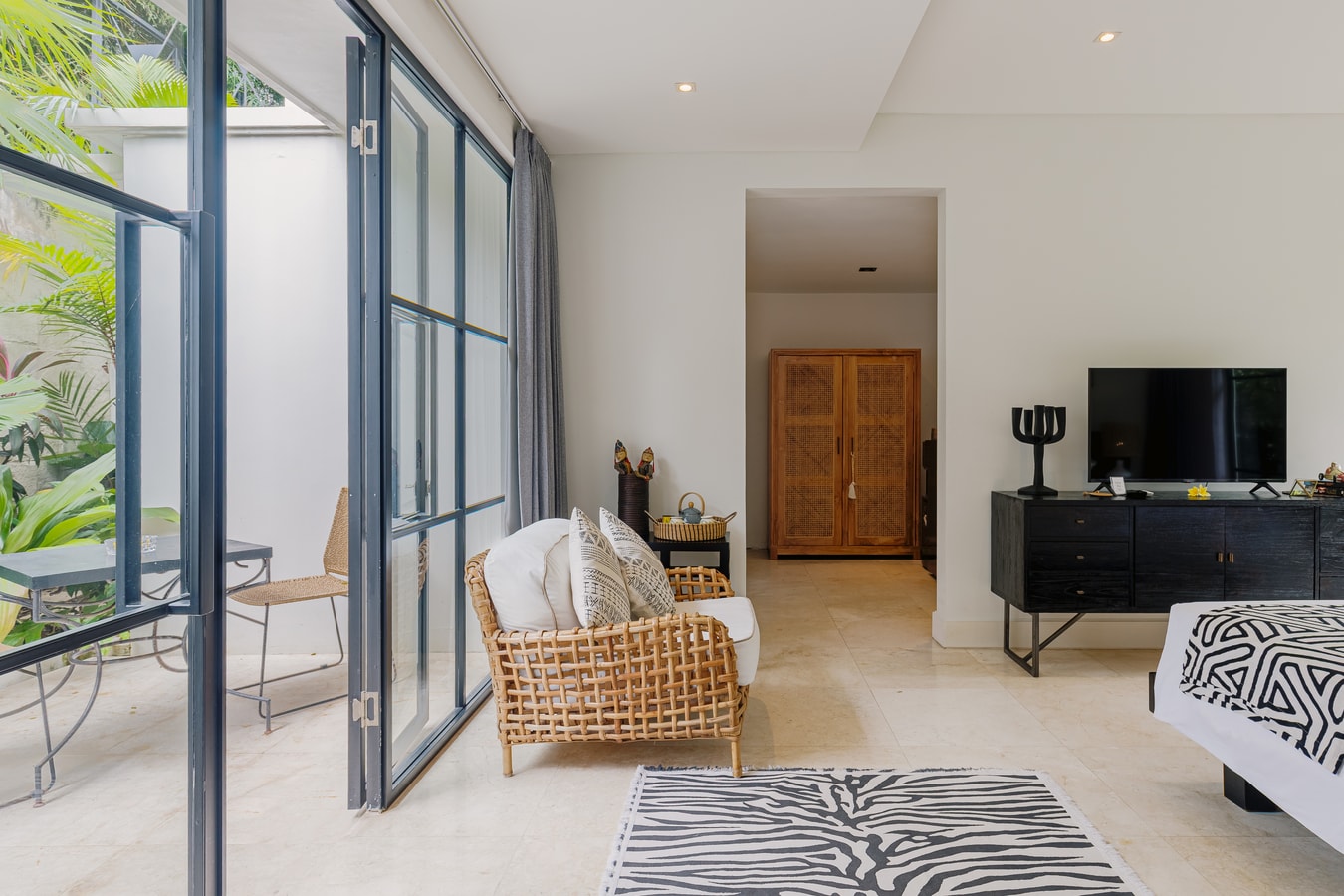 Martini 1BR Serene Suites, Nature Concept w/ Pool - Seminyak, Bali — image 15