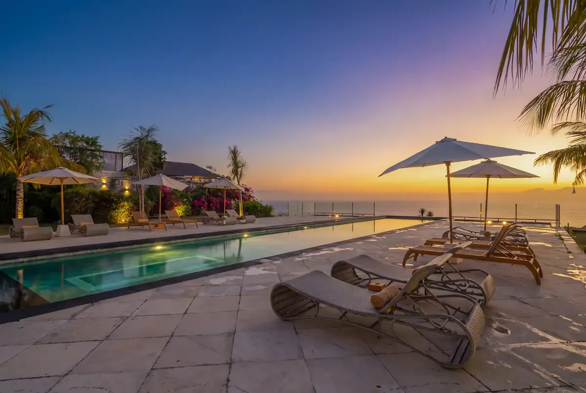8 BR Infinity-Pool Cinema Estate Uluwatu — 8BR Estate Rental in Uluwatu — image 5