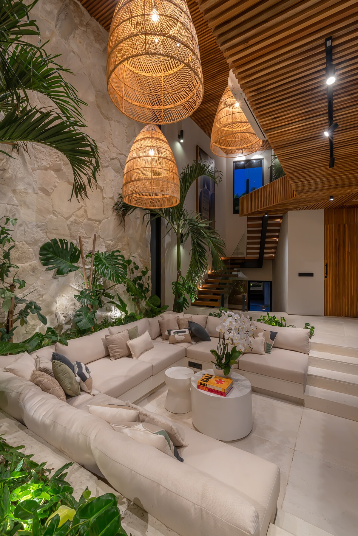 Coco Bay — 8BR Villa Rental in Canggu — image 6