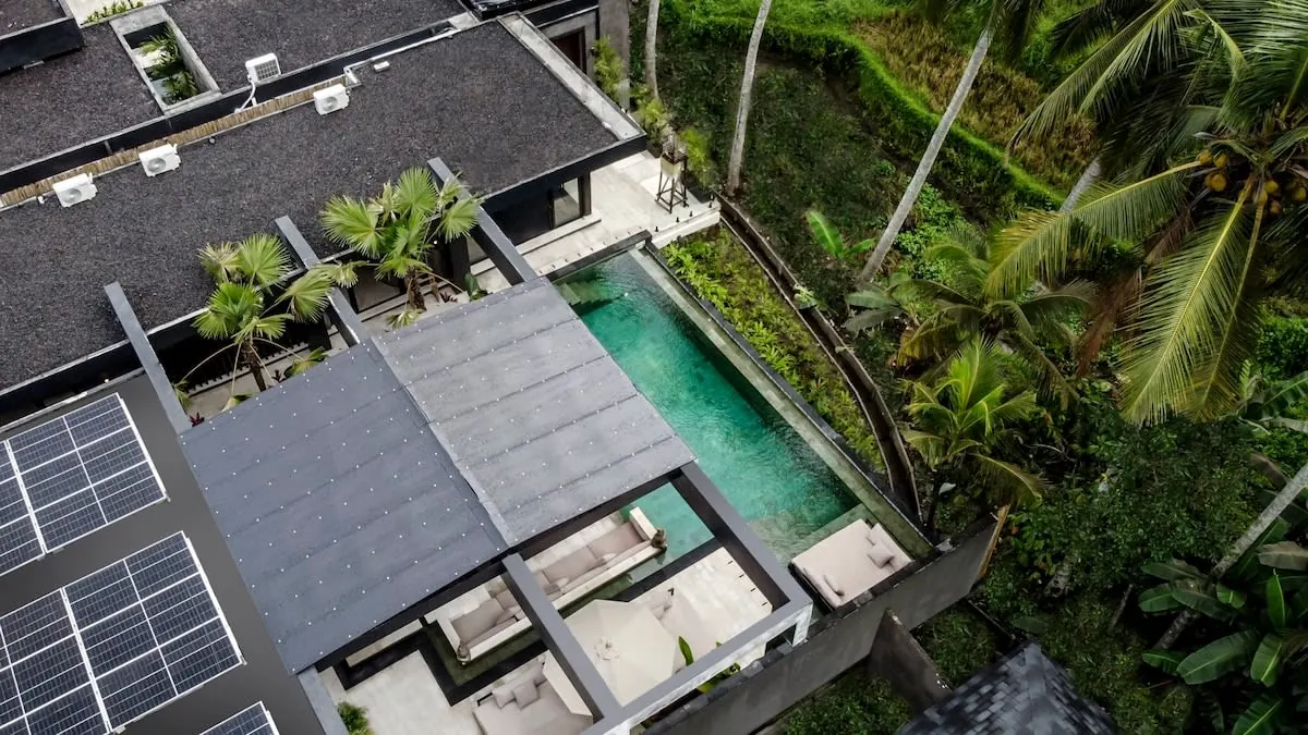 5 BR Tropical-Modern Courtyard Retreat Ubud — 5BR Villa Rental in Ubud — image 2