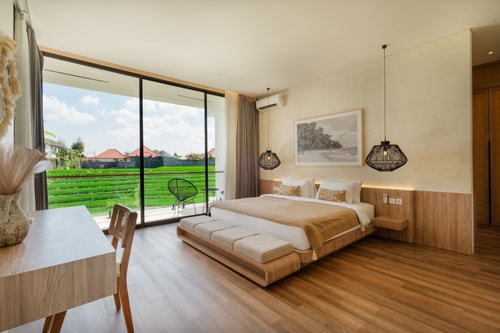 3BR New Paddy View Luxury Villa - Near Beach in Canggu, Bali — image 2