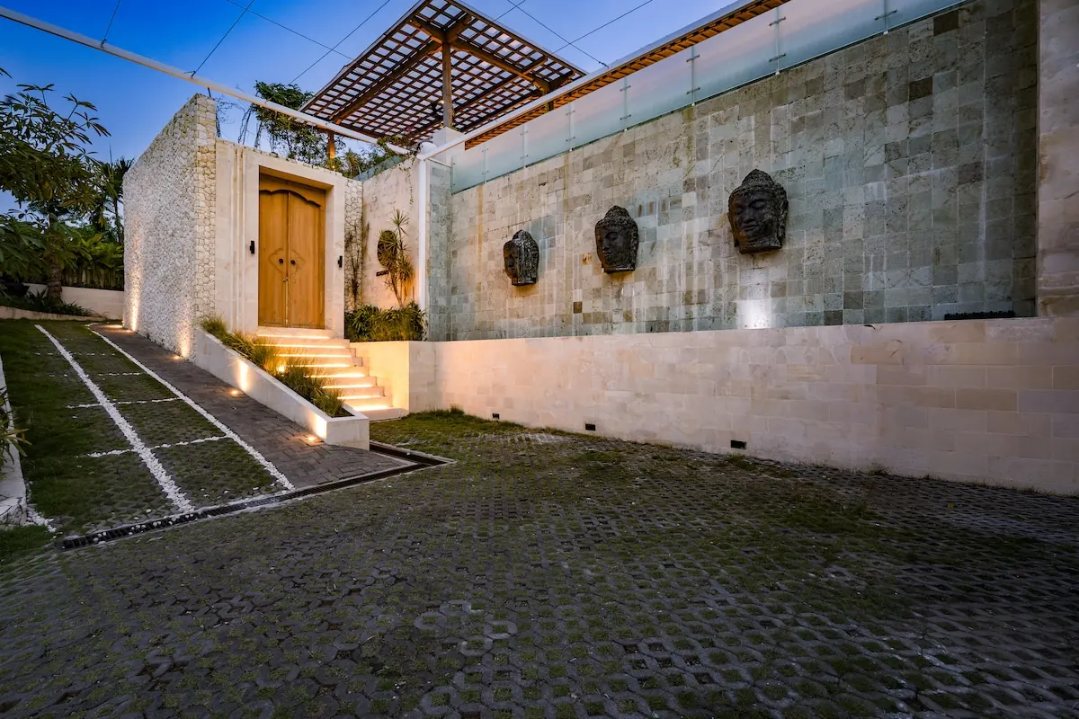 4 BR Designer Thatched Villa Uluwatu — 4BR Villa Rental in Uluwatu — image 5
