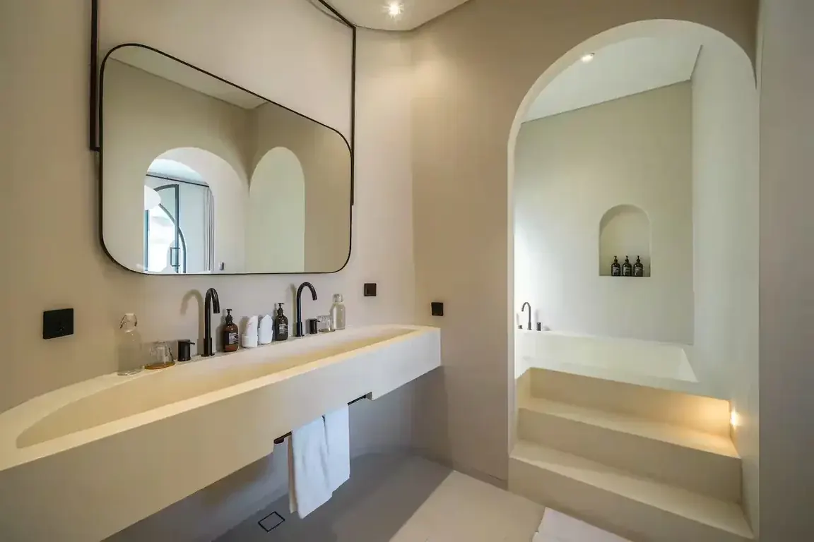 3 BR Beachfront Infinity-Pool Villa Uluwatu — 3BR Villa Rental in Uluwatu — image 16