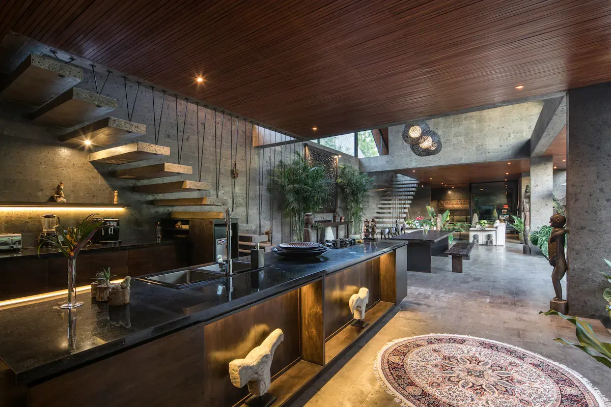 4 BR Stone Infinity-Pool Villa Ubud — 4BR Villa Rental in Ubud — image 7