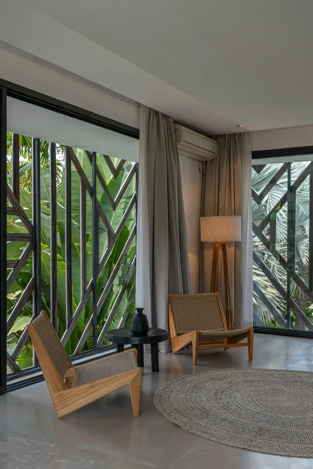 6 BR Bohemian Walk-to-Beach Villa Seminyak — 6BR Villa Rental in Seminyak — image 17