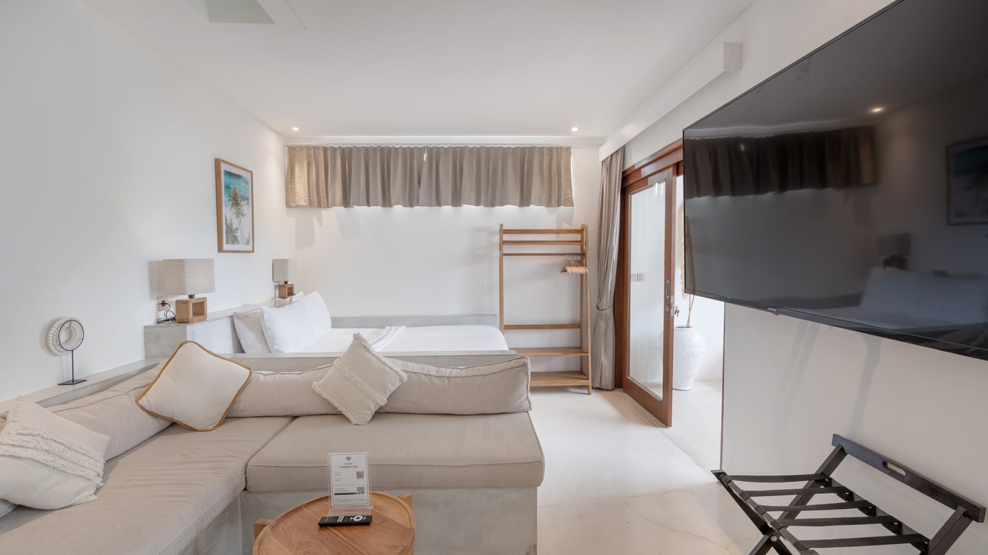Pagi - Canggu 1BR Suite with Private Pool and Terrace - Canggu, Bali — image 3