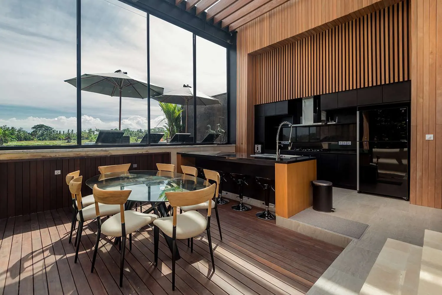 4 BR Rice-Field Courtyard Villa Ubud — 4BR Villa Rental in Ubud — image 3