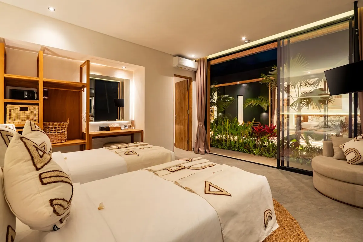 9 BR Tropical-Modern Pool Estate Ubud — 9BR Estate Rental in Ubud — image 15