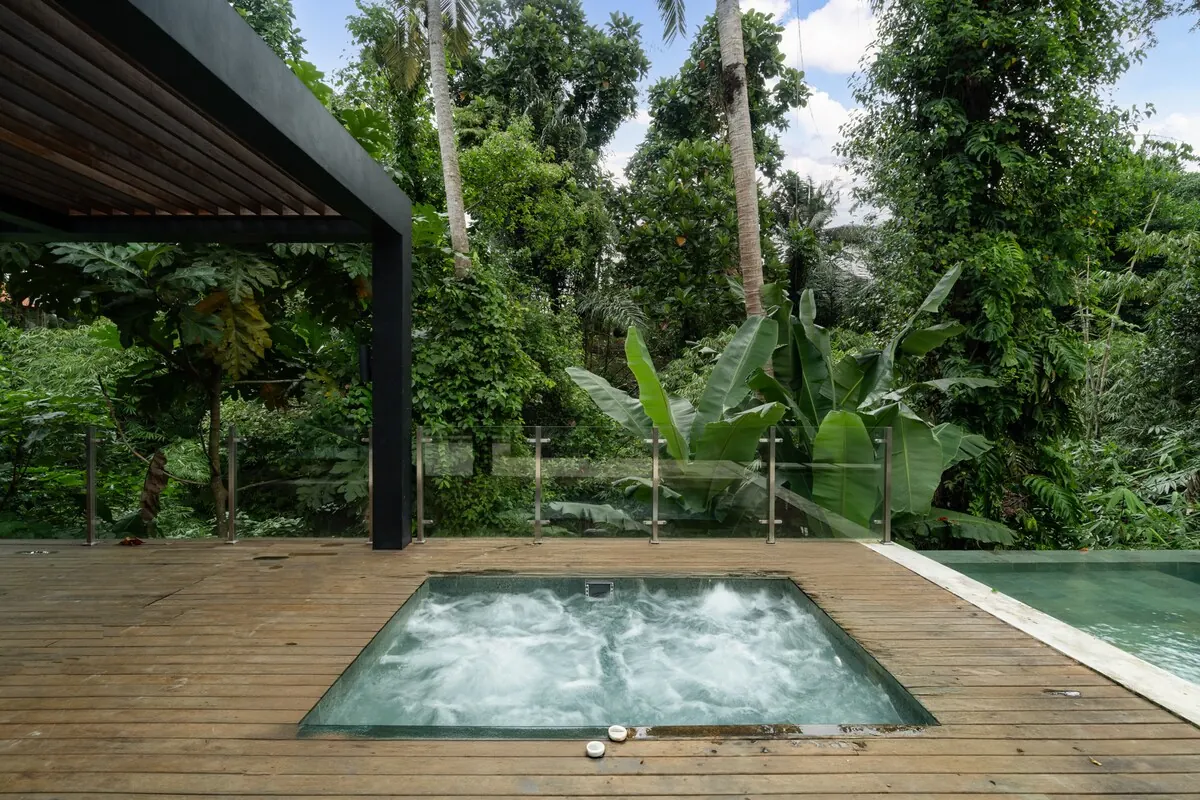 6 BR Stone Jungle-View Retreat Ubud — 6BR Villa Rental in Ubud — image 12