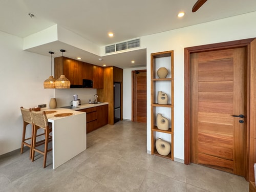 1BR Beachside Canggu Suite | Pool, Gym & Sauna in Canggu, Bali — image 6