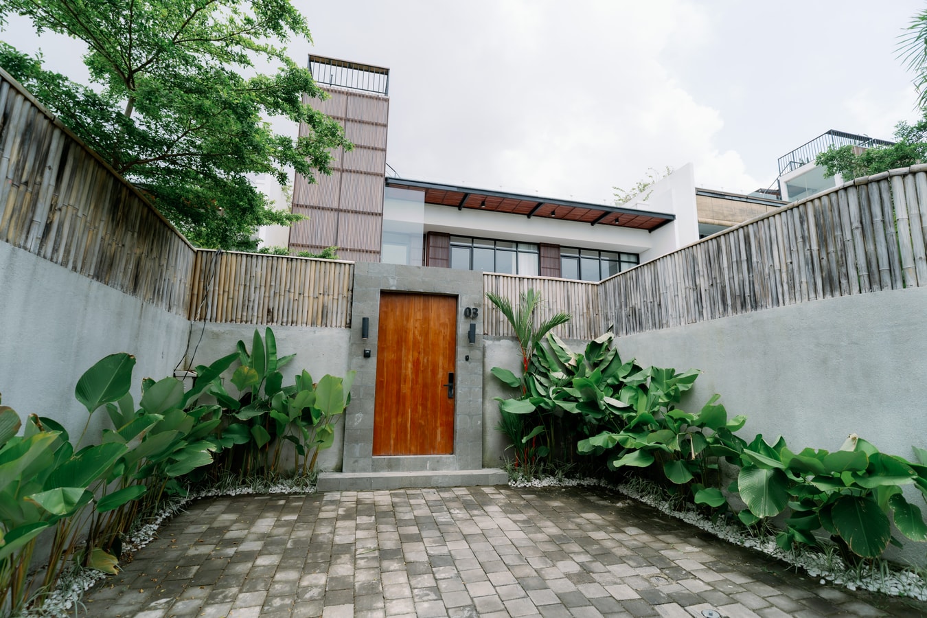 4BR Canggu Retreat Villa – Sunbed Rooftop & Pool in Canggu, Bali — image 15