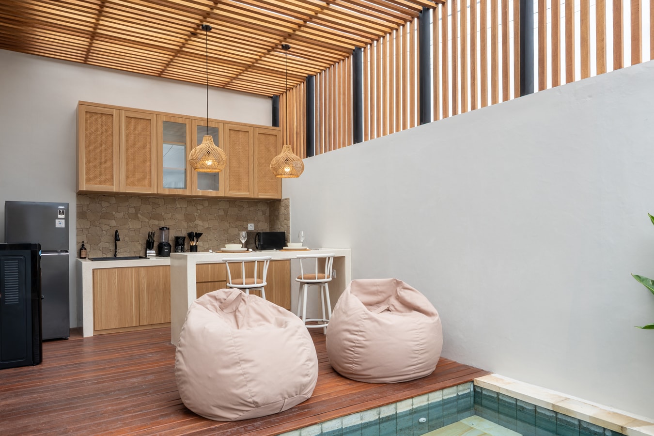 Ubud 2BR Luxe Rice Field Views Villa | Bathtub in Ubud, Bali — image 11