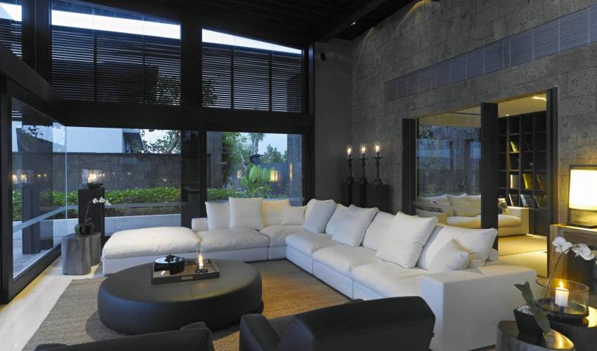 10 Bedroom Beachfront in Bali in tabanan — image 8