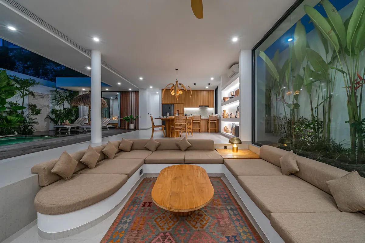 9 BR Tropical-Modern Group Estate Uluwatu — 9BR Estate Rental in Uluwatu — image 2