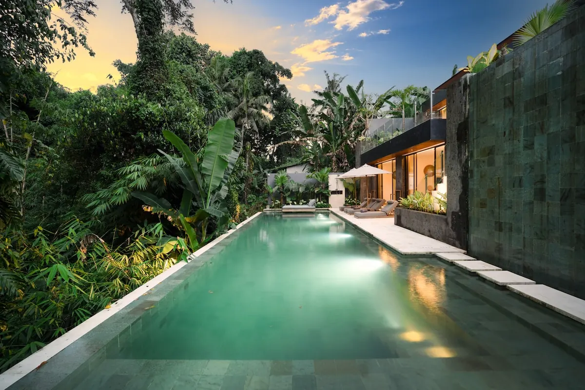 6 BR Stone Jungle-View Retreat Ubud — 6BR Villa Rental in Ubud — image 7