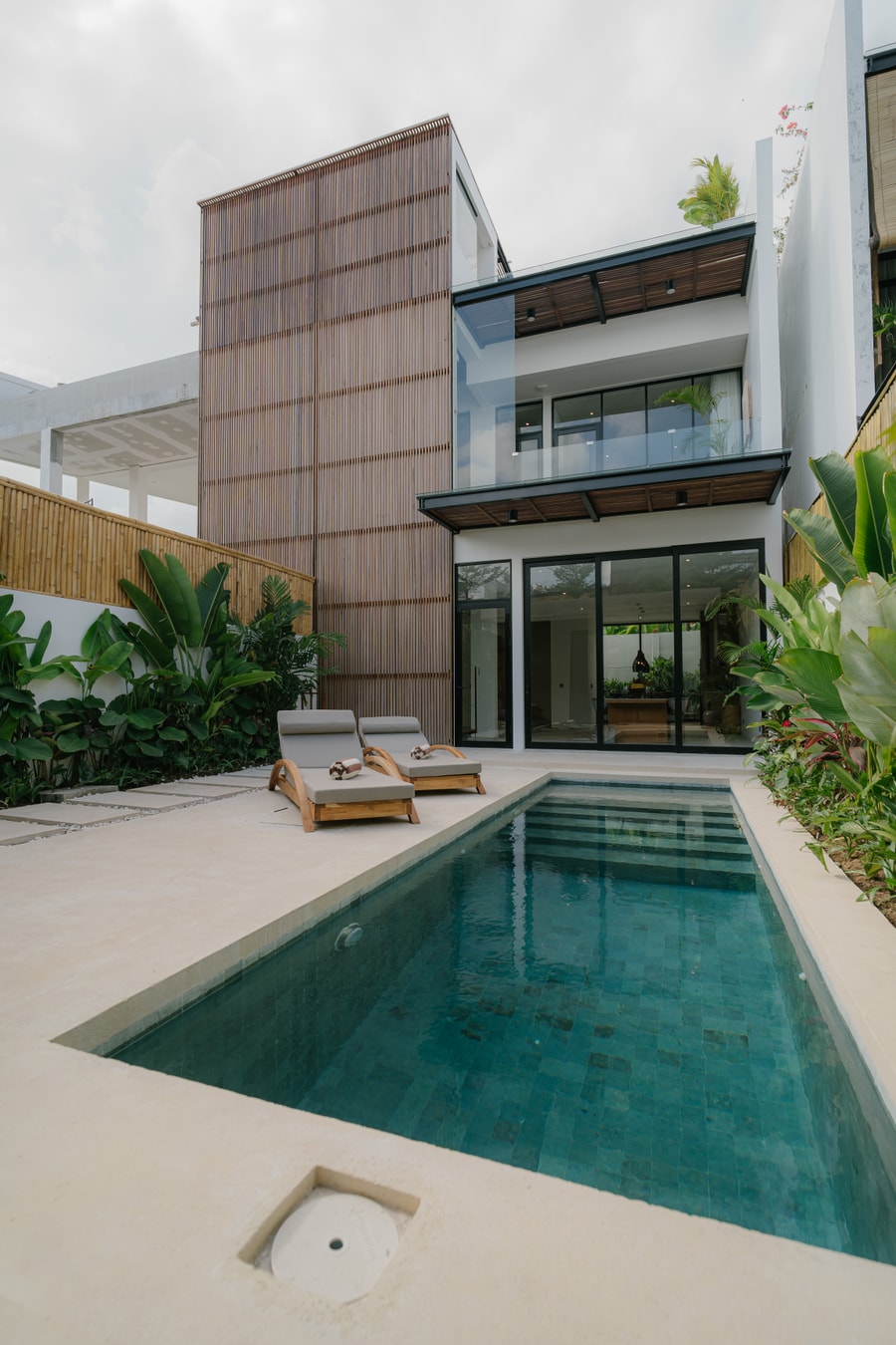 Modern-Luxury 3BR Villa Canggu w/ Pool & Rooftop in Canggu, Bali — image 17