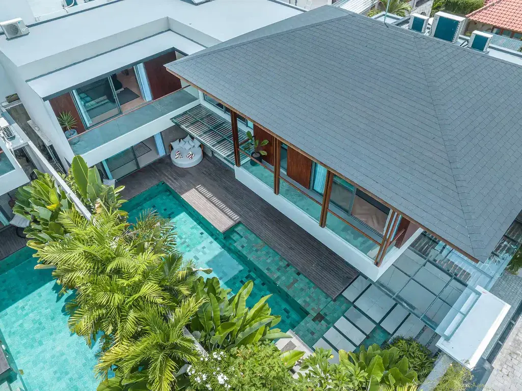 4 BR Beachfront Family Retreat Canggu — 4BR Villa Rental in Canggu — image 17