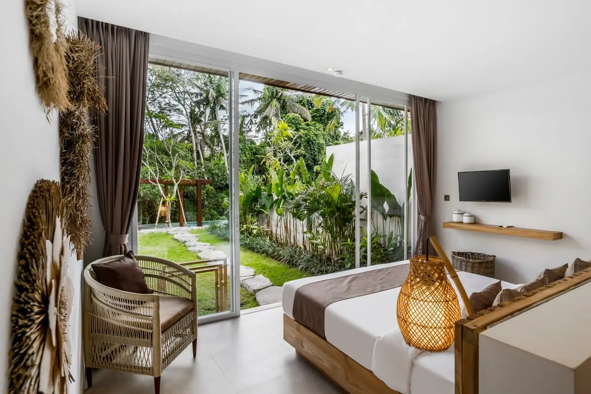 5 BR Jungle-View Pool Retreat Ubud — 5BR Villa Rental in Ubud — image 18