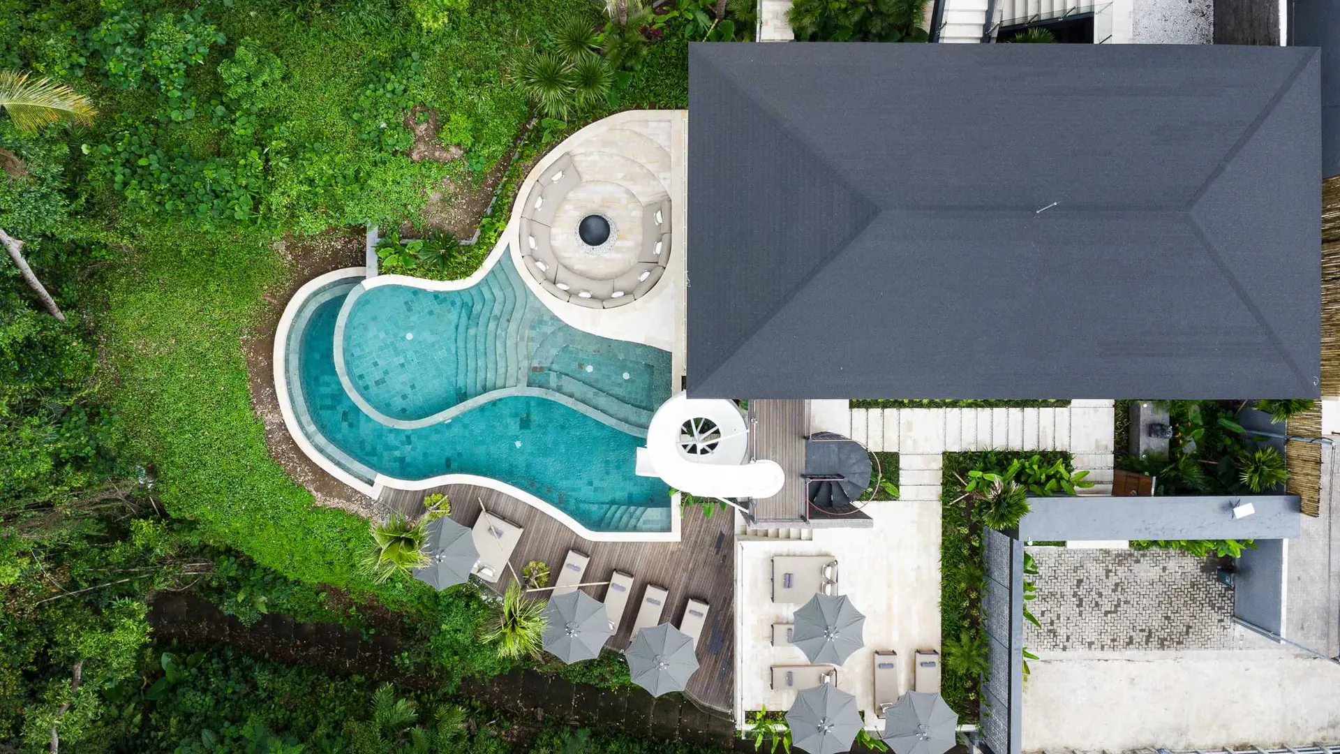 6 BR Jungle Infinity-Pool Villa Ubud — 6BR Villa Rental in Ubud — image 9