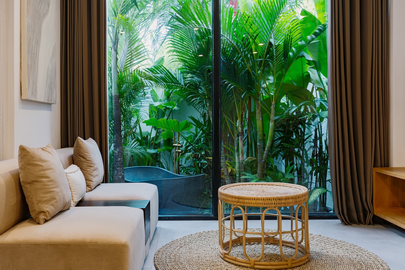 SM 104 - Deluxe Suite with Bathtub & Pool, Canggu in Canggu, Bali — image 15