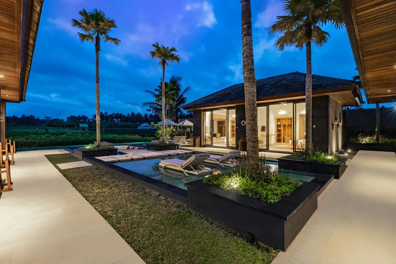 5 BR Rice-Field Courtyard Villa Ubud — 5BR Villa Rental in Ubud — image 16