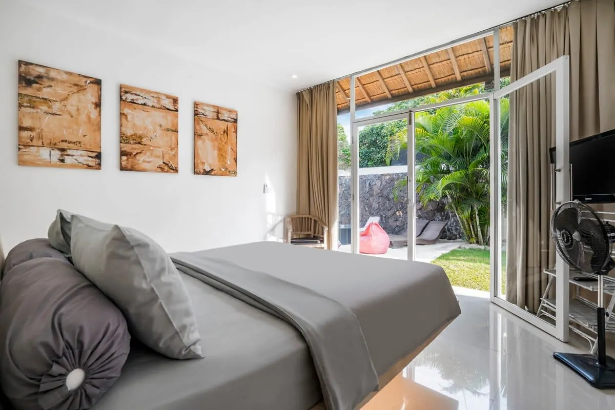 6 BR Tropical Garden Pool Villa Seminyak — 6BR Villa Rental in Seminyak — image 18