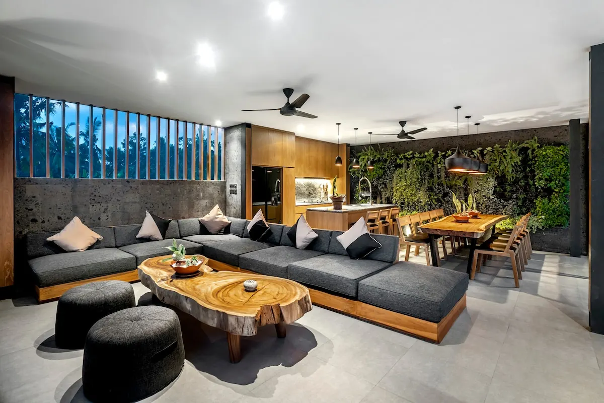 5 BR Tropical-Modern Designer Retreat Ubud — 5BR Villa Rental in Ubud — image 4