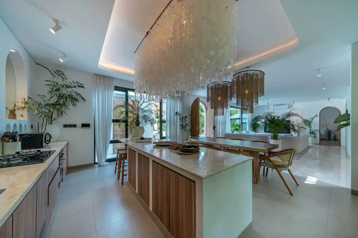4 BR Designer Private Sanctuary Canggu — 4BR Villa Rental in Canggu — image 6
