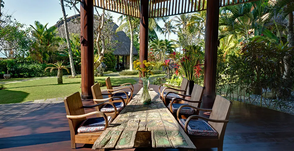 7 BR Oceanfront Tropical Garden Villa Canggu — 7BR Villa Rental in Seseh — image 5