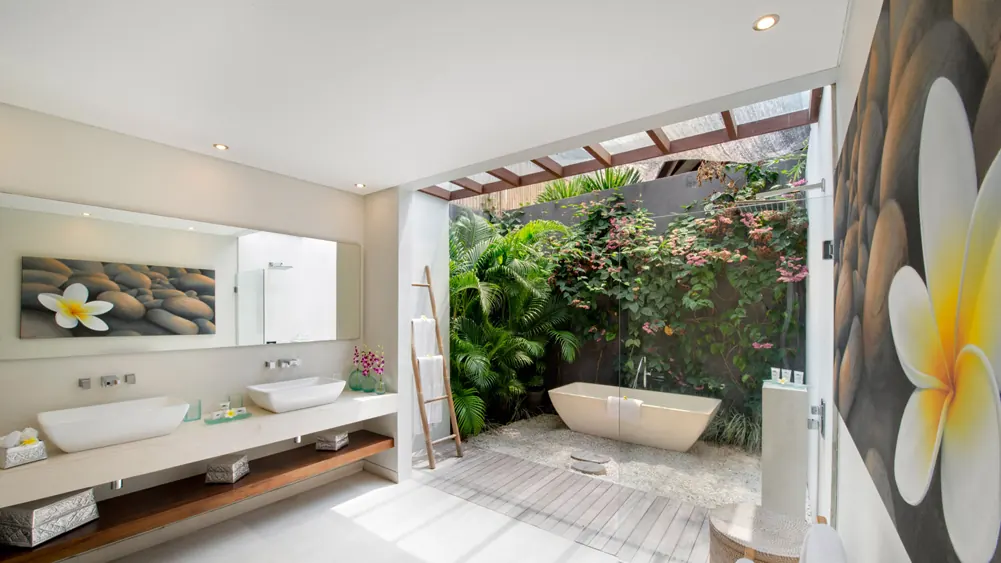 4 BR Architect-Designed Tropical Garden Villa Seminyak — 4BR Villa Rental in Seminyak — image 9