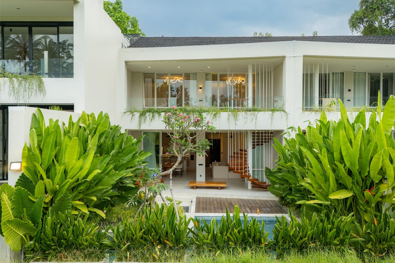 Paddy Views 2BR Ubud Villa | Pool, Near Palace in Ubud, Bali — image 9