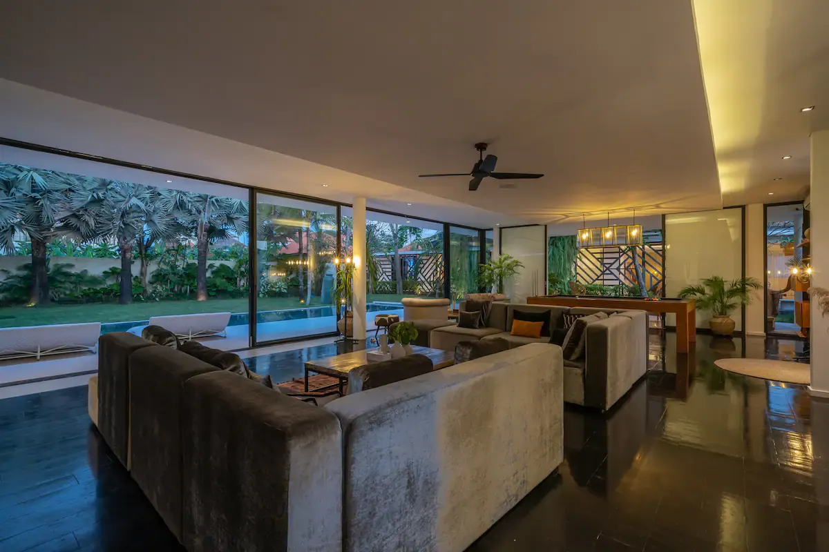 6 BR Bohemian Walk-to-Beach Villa Seminyak — 6BR Villa Rental in Seminyak — image 13