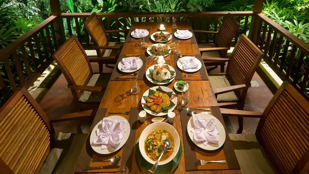 4 BR Balinese Tropical Garden Villa Ubud — 4BR Villa Rental in Ubud — image 6