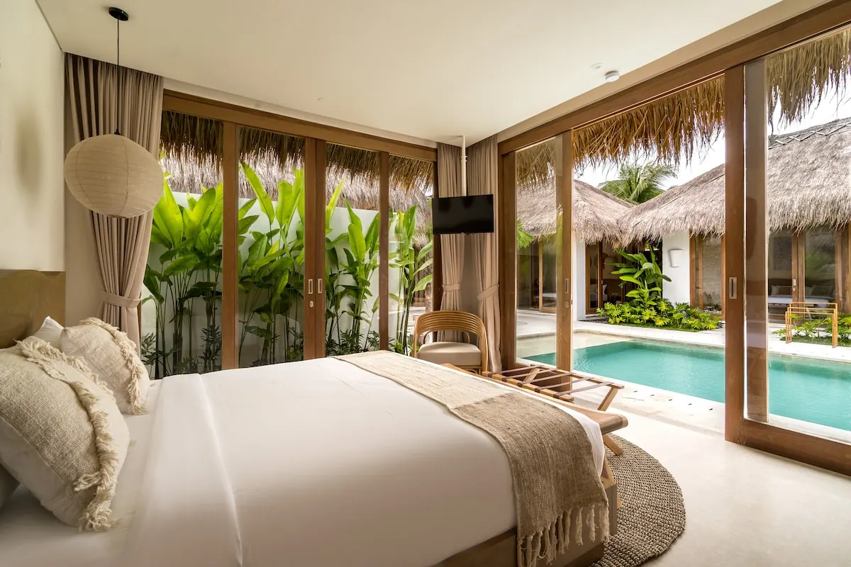 4 BR Thatched Courtyard Villa Ubud — 4BR Villa Rental in Ubud — image 14