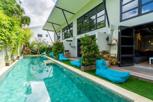 1BR Berawa Loft | Pool & Sundeck BBQ, Near Beach in Canggu, Bali — image 1