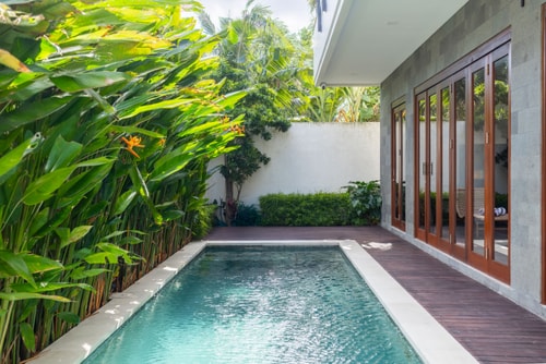 2BR Chic Berawa Villa | Pool & Bathtub, Near Cafés in Canggu, Bali — image 12