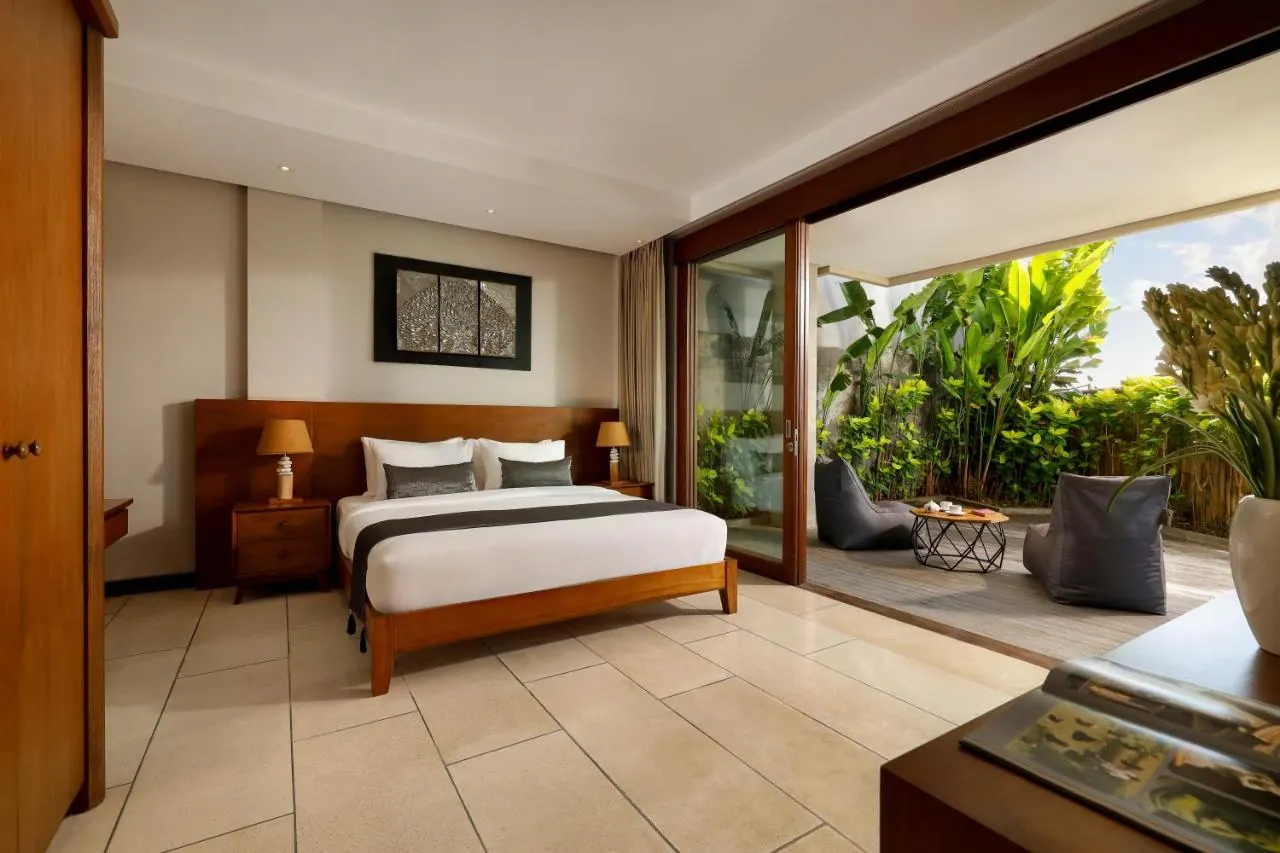 3 BR Hilltop Pool Villa Nusa Dua — 3BR Villa Rental in Nusa Dua — image 10