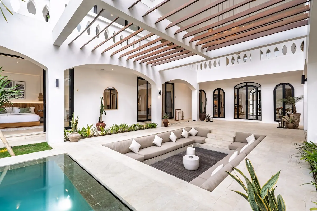 5 BR White Mediterranean Villa Ubud — 5BR Villa Rental in Ubud — image 12