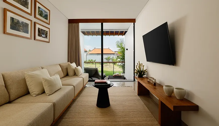 7 BR Tropical-Modern Gym Villa Canggu — 7BR Villa Rental in Canggu — image 9