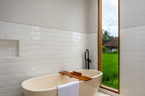 Ubud 2BR Luxe Rice Field Views Villa | Bathtub in Ubud, Bali — image 6