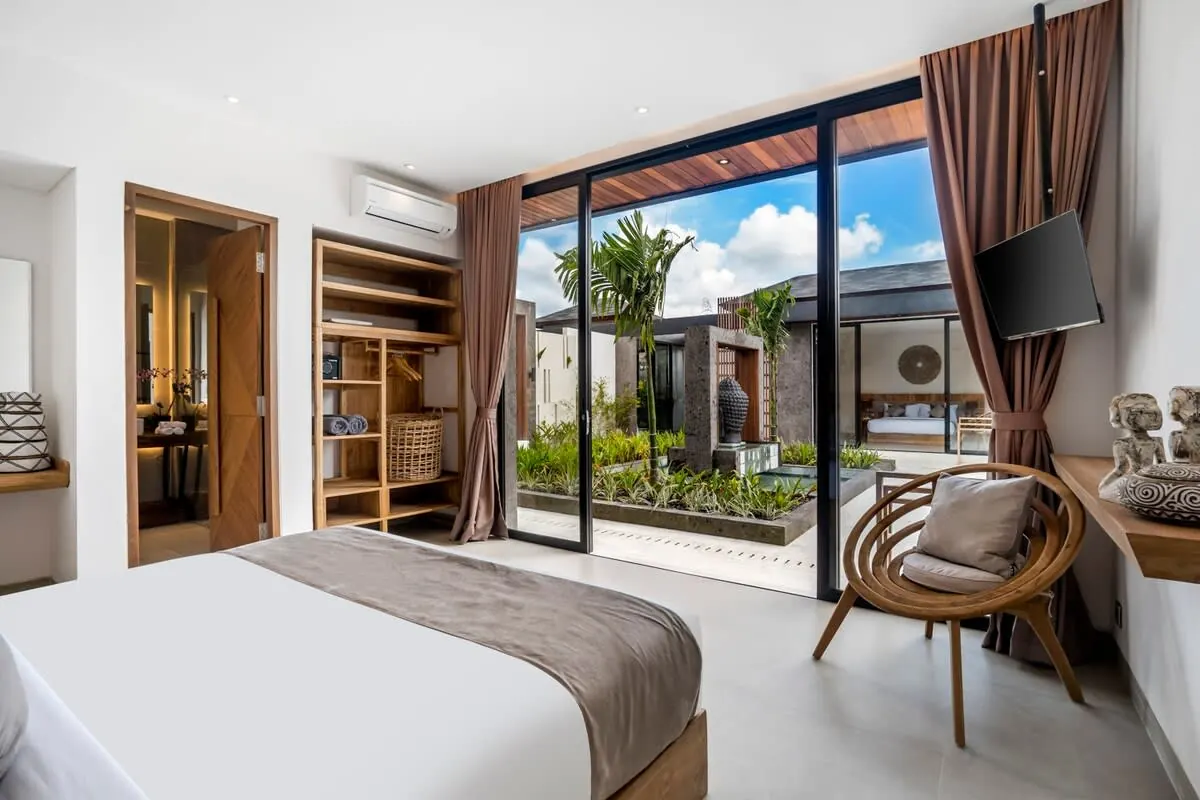 6 BR Rice-Field Tropical-Modern Villa Ubud — 6BR Villa Rental in Ubud — image 14
