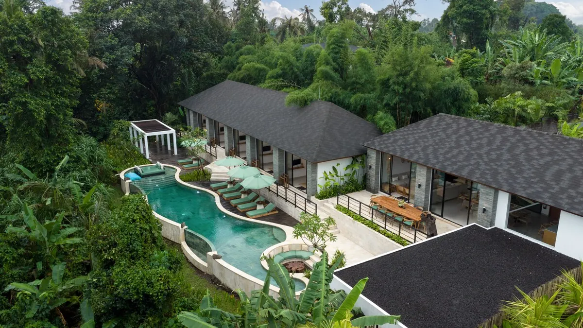 6 BR Glass Tropical Garden Residence Ubud — 6BR Residence Rental in Ubud — image 4