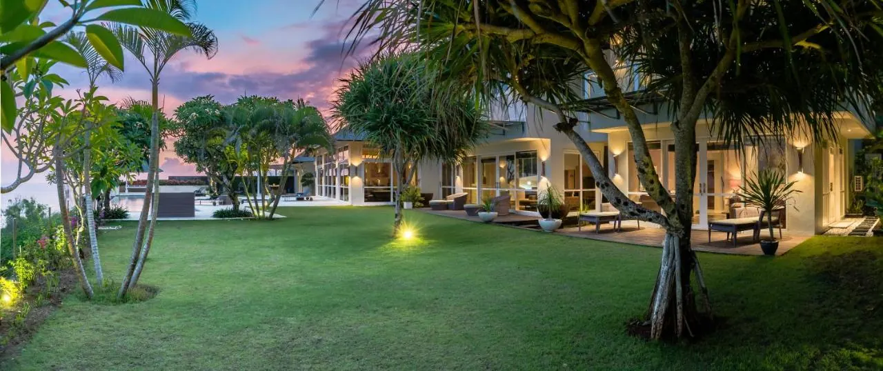 4 BR Infinity-Pool Sunset-View Retreat Uluwatu — 4BR Villa Rental in Uluwatu — image 6