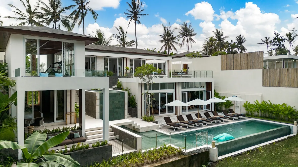 9 BR Jungle-View Infinity-Pool Estate Ubud — 9BR Estate Rental in Ubud — image 1