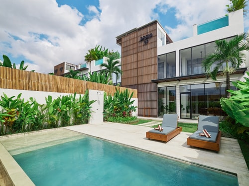 Canggu 3BR Villa w/ Rooftop & Pool, Close to Beach in Canggu, Bali — image 1