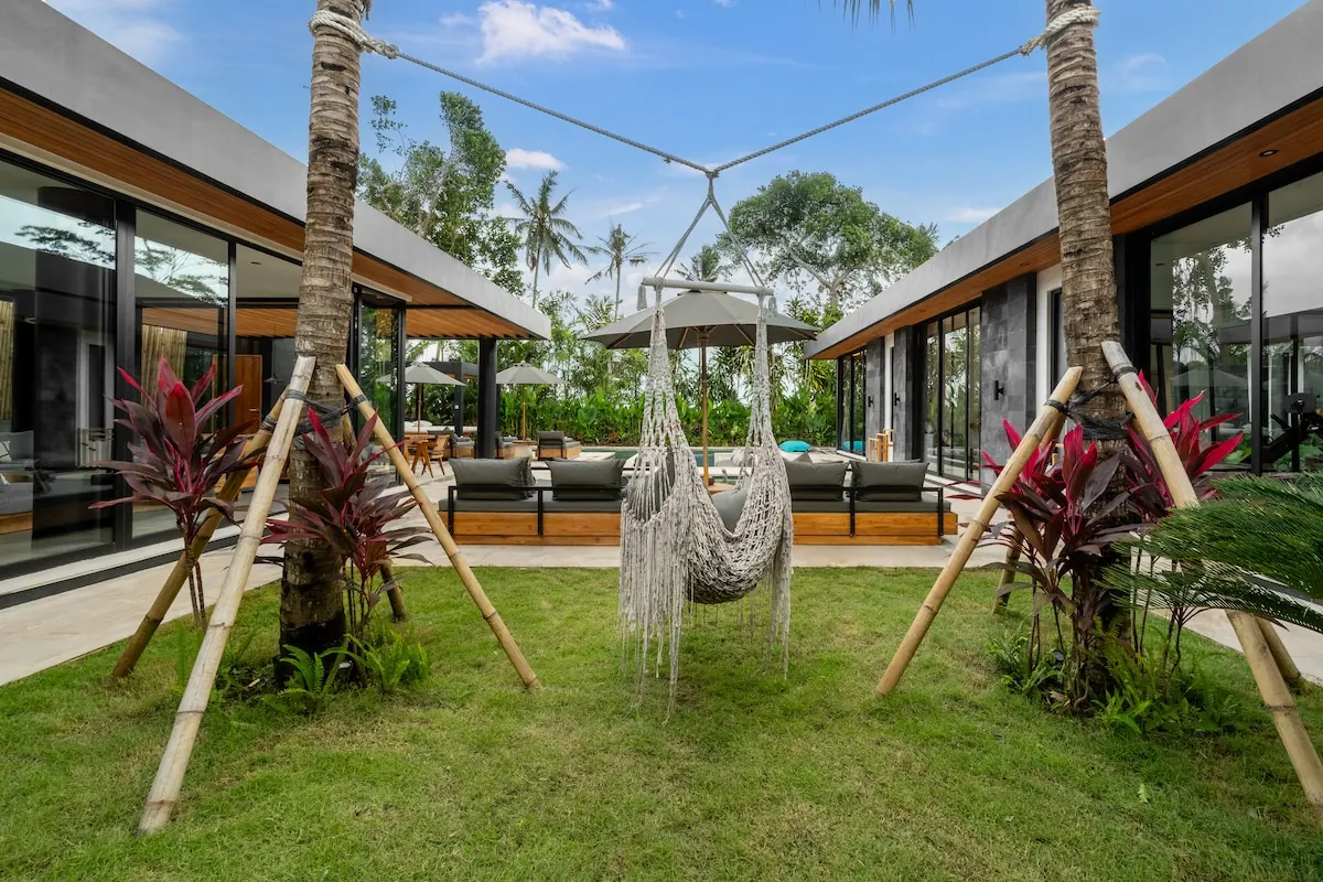11 BR Tropical-Modern Rice-Field Estate Ubud — 11BR Estate Rental in Ubud — image 7